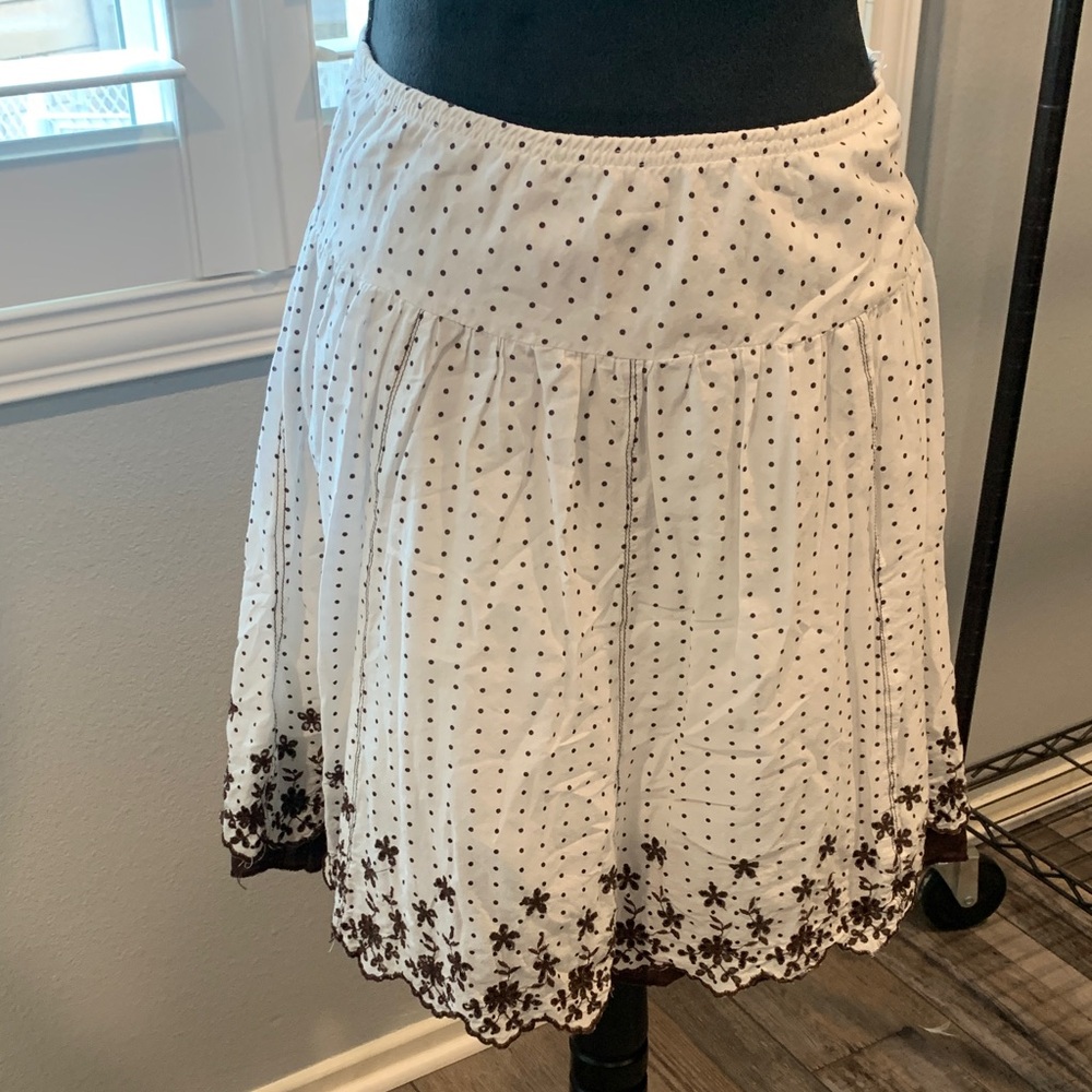 JB White and Brown Floral Mini Skirt